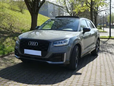 Usata Audi Q2 Design 150 CV (110 kW) 2017 Grigio SUV