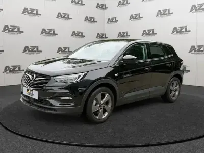 Begagnad Opel Grandland X 181 HK (133 kW) 2021 Svart SUV