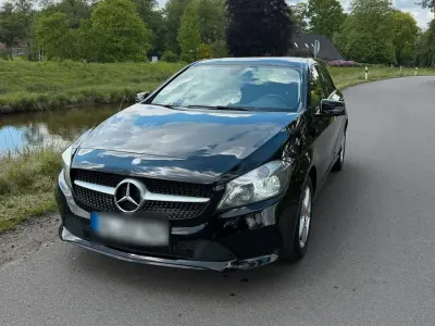 Używany Mercedes A160 122 KM (89 kW) 2017 Czarny Hatchback
