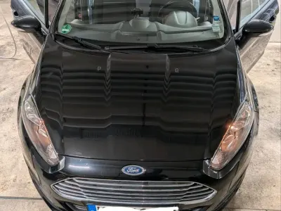 Gebraucht Ford Fiesta Trend 60 PS (44 kW) 2015 Schwarz Kleinwagen