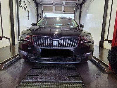 Gebraucht Skoda Superb 150 PS (110 kW) 2016 Schwarz Kombi