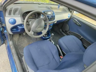 Usata Fiat Punto 80 CV (58 kW) 2002 Blu Utilitaria