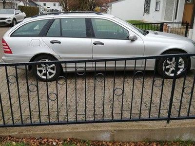 Mercedes C220