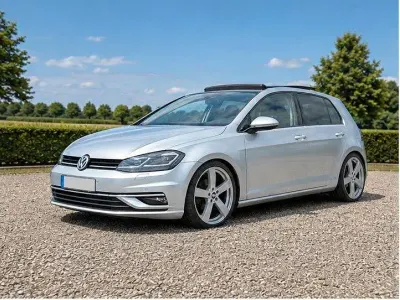 Gebraucht VW Golf VII Highline 150 PS (110 kW) 2019 Silber Limousine