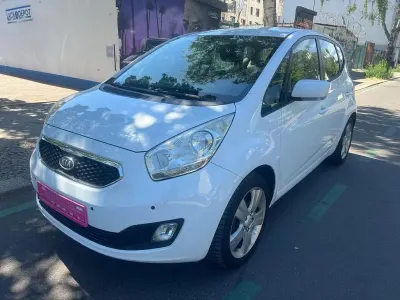 Gebraucht Kia Venga Spirit 90 PS (66 kW) 2012 Weiß Kleinwagen