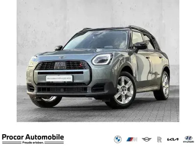 Second-hand Mini Countryman 204 CP (150 kW) 2024 Verde SUV