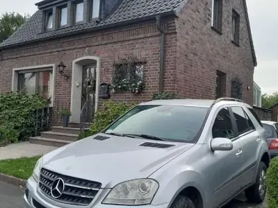 Gebraucht Mercedes ML280 190 PS (139 kW) 2005 Schwarz SUV