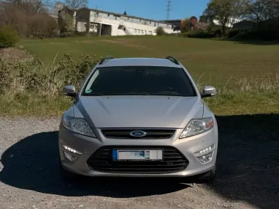 Gebraucht Ford Mondeo 120 PS (88 kW) 2011 Silber Kombi
