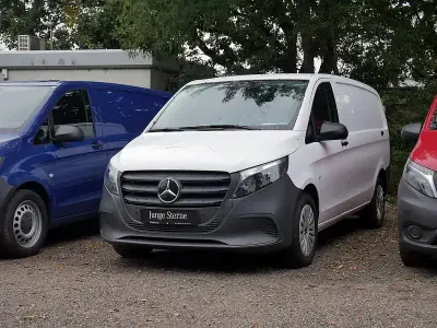 Gebraucht Mercedes Vito 163 PS (119 kW) 2024 Arktikweiß Van