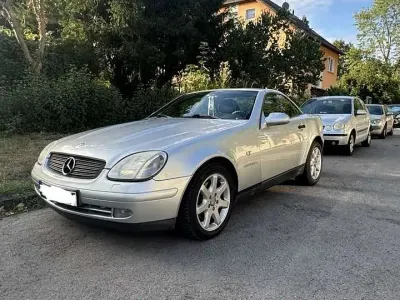 Gebraucht Mercedes SLK230 193 PS (141 kW) 1997 Silber Cabrio