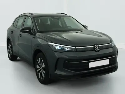 Gebraucht VW Tiguan Life 150 PS (110 kW) 2025 Gris dauphin SUV