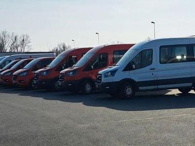 Gebraucht Ford Transit Trend 105 PS (77 kW) 2017 Rot Kombi