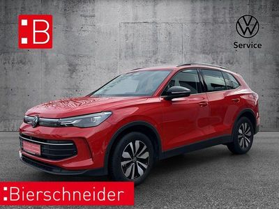 Usata VW Tiguan Pro 150 CV (110 kW) 2024 Rosso SUV