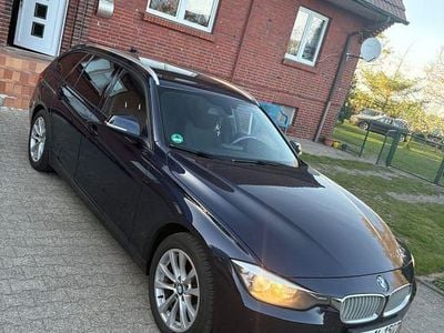 Usata BMW 318 143 CV (105 kW) 2013 Blu Station wagon