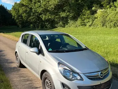 Gebraucht Opel Corsa 86 PS (63 kW) 2014 Silber Kleinwagen
