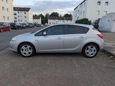 Gebraucht Opel Astra Sport 140 PS (102 kW) 2011 Grau Limousine