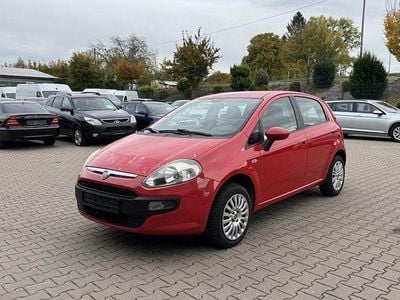 Usata Fiat Punto 68 CV (50 kW) 2011 Rosso Utilitaria