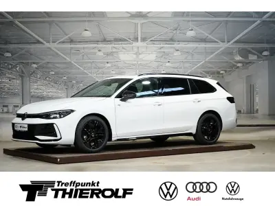 Gebraucht VW Passat R-line 150 PS (110 kW) 2026 Pure white Kombi