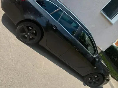 Gebraucht Opel Insignia 160 PS (117 kW) 2010 Schwarz Kombi