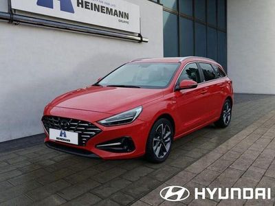 Gebraucht Hyundai i30 Prime 136 PS (100 kW) 2021 Engine red Kombi