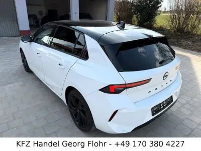 Używany Opel Astra Ultimate 131 KM (96 kW) 2023 Hatchback