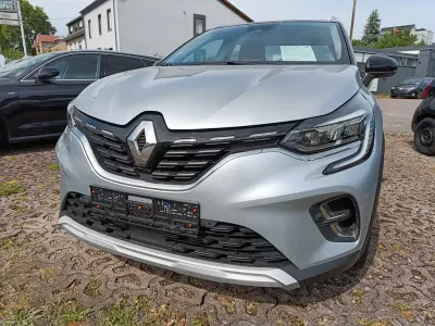 Gebraucht Renault Captur Intens 154 PS (113 kW) 2020 Silber SUV