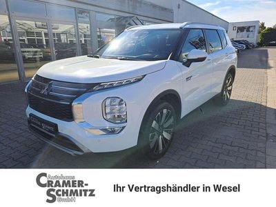 Gebraucht Mitsubishi Outlander P-HEV Edition 136 PS (100 kW) 2025 Andenweiss Kombi