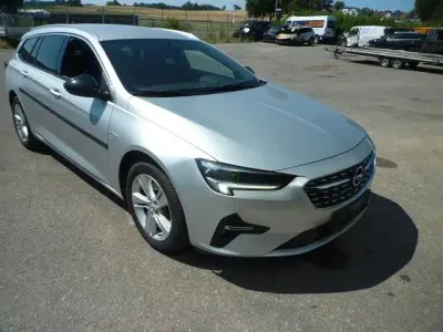 Gebraucht Opel Insignia Elegance 174 PS (127 kW) 2021 Silber Kombi