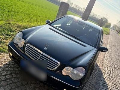 Gebraucht Mercedes 240 170 PS (125 kW) 2001 Schwarz Kombi
