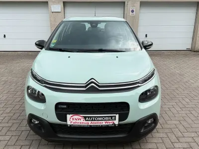 Gebraucht Citroën C3 Feel 110 PS (80 kW) 2017 Grün Kleinwagen