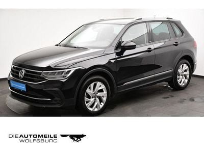 Gebraucht VW Tiguan Active 122 PS (89 kW) 2021 Deep black perleffekt SUV