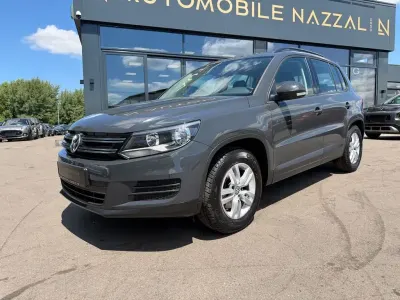 Gebraucht VW Tiguan Trendline 122 PS (89 kW) 2015 Grau SUV