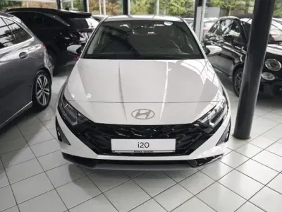Neu Hyundai i20 Trend 101 PS (74 kW) 2025 Weiss Limousine