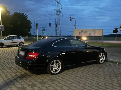 Gebraucht Mercedes C220 AMG 170 PS (125 kW) 2012 Schwarz Coupé