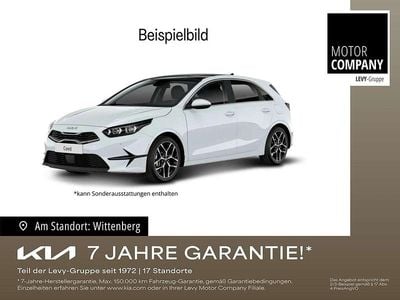 Weiß Neu 2025 Kia Ceed Kleinwagen | 24.390 € (Etwas zu teuer)