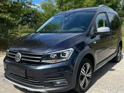 Gebraucht VW Caddy Beach 122 PS (89 kW) 2018 Blau Van / Kleinbus