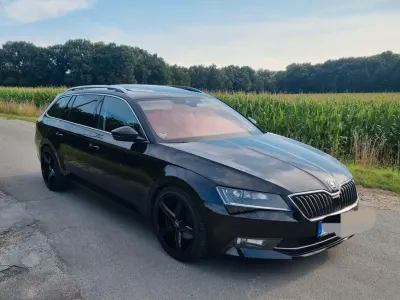 Gebraucht Skoda Superb 190 PS (139 kW) 2017 Schwarz Kombi