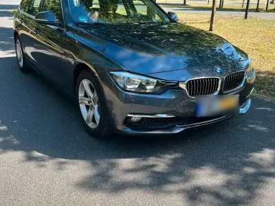 Gebraucht BMW 320 Luxury Line 190 PS (139 kW) 2016 Grau Kombi