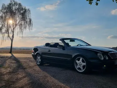 Gebraucht Mercedes CLK320 Avantgarde 218 PS (160 kW) 2000 Schwarz Cabrio
