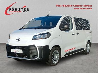 Icy white Gebraucht 2024 Toyota Proace Verso Comfort Kombi | 41.920 € (Teuer)