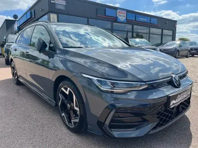 Gebraucht VW Golf VIII R-line 150 PS (110 kW) 2025 Grau Kombi