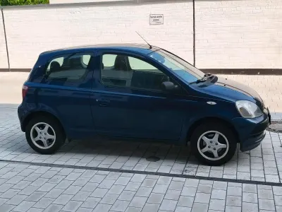 Używany Toyota Yaris 68 KM (50 kW) 2003 Hatchback
