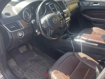 Gebraucht Mercedes ML350 258 PS (189 kW) 2015 Schwarz SUV