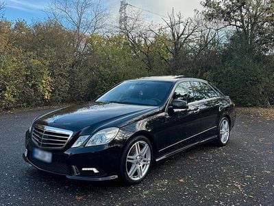 Gebraucht Mercedes E500 387 PS (284 kW) 2009 Schwarz Limousine