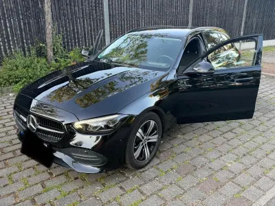 Gebraucht Mercedes C220 Avantgarde 200 PS (147 kW) 2021 Schwarz Limousine