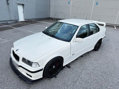 Gebraucht BMW 330 Basis 231 PS (169 kW) 1993 Weiß Limousine