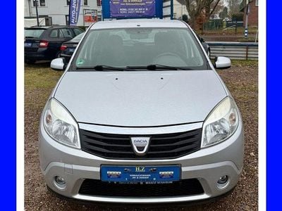Silber Gebraucht 2010 Dacia Sandero Stepway Limousine | 2.999 € (Fairer Preis)