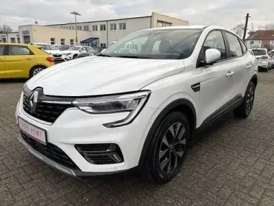 Gebraucht Renault Arkana Equilibre 140 PS (102 kW) 2023 Weiss SUV