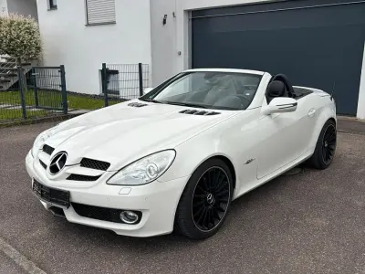 Second-hand Mercedes SLK200