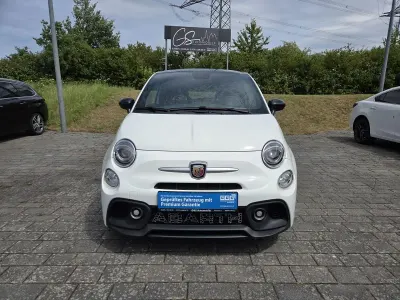 Gebraucht Abarth 595 165 PS (121 kW) 2022 Weiß Limousine